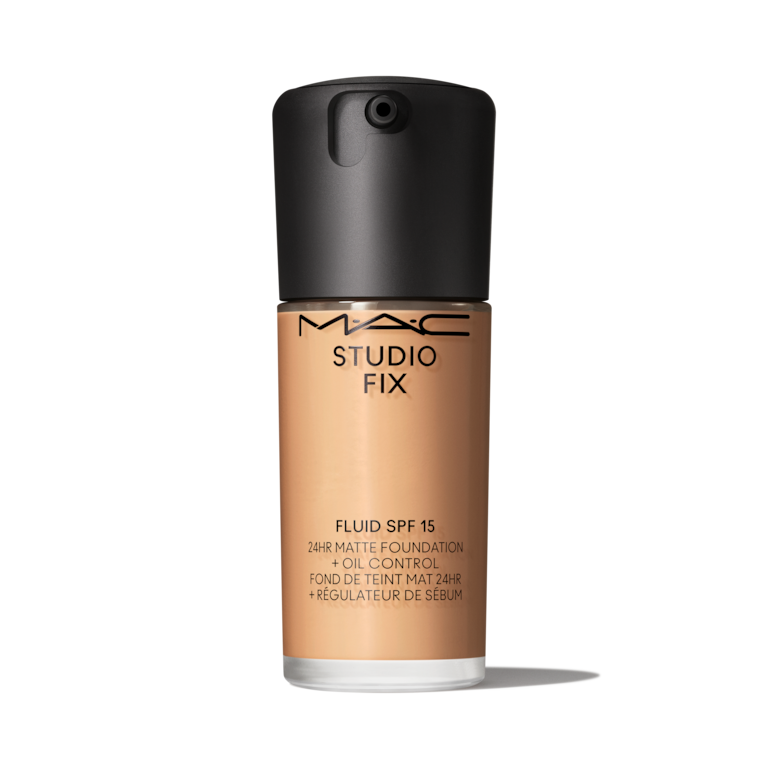 mac_sku_SRMX04_3000x3000_0S Mac Studio Fix Fluid SPF 15 24HR Matte Foundation + Oil Control NC30 - Image 1